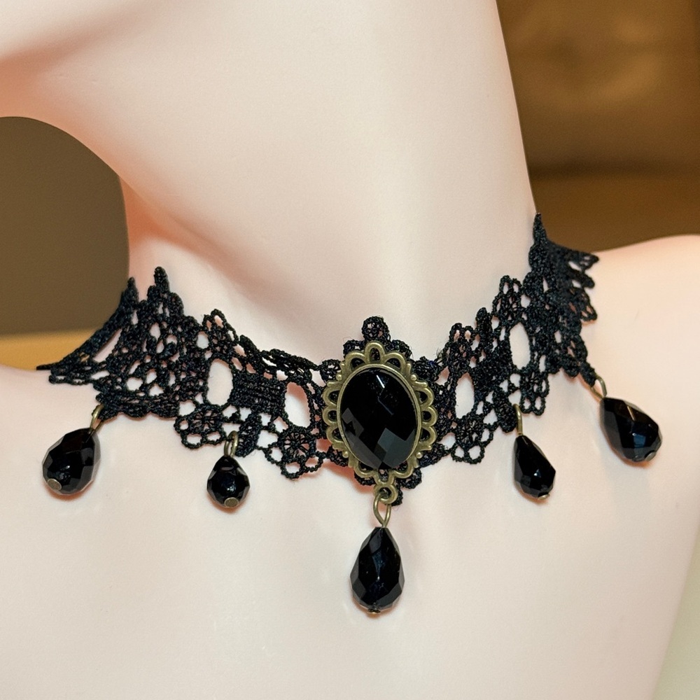⚜️ Vamp Black Lace Choker Necklace - Picture 6 of 12
